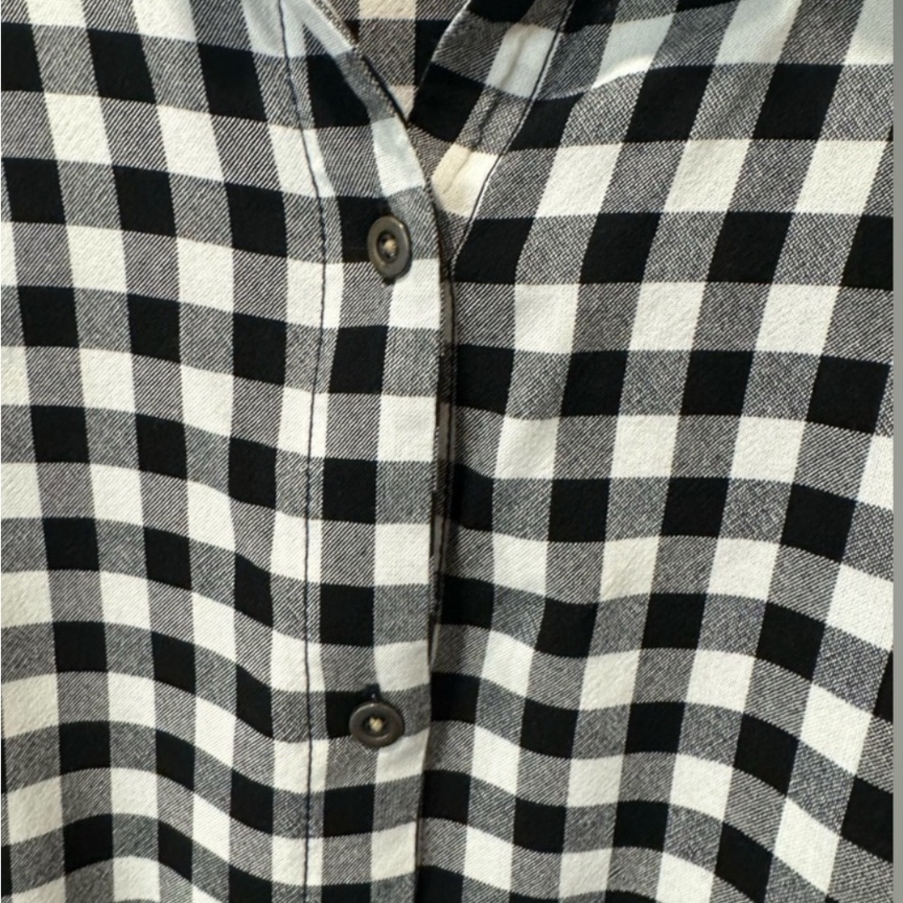 195 beachlunchlounge Black and White Plaid Button Down Shirt - Picture 3 of 4